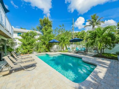 Anna Maria Vacation Rental Sleeps Four Guests