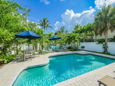 Anna Maria Vacation Rental Sleeps Four Guests