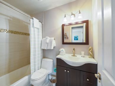 Anna Maria Vacation Rental Sleeps Four Guests