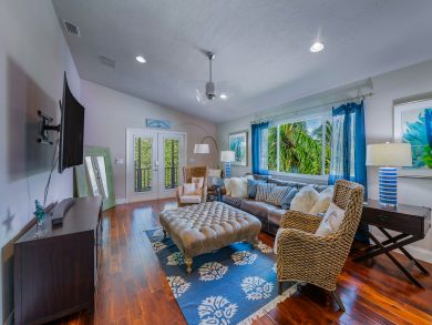 Anna Maria Vacation Rental Sleeps Four Guests