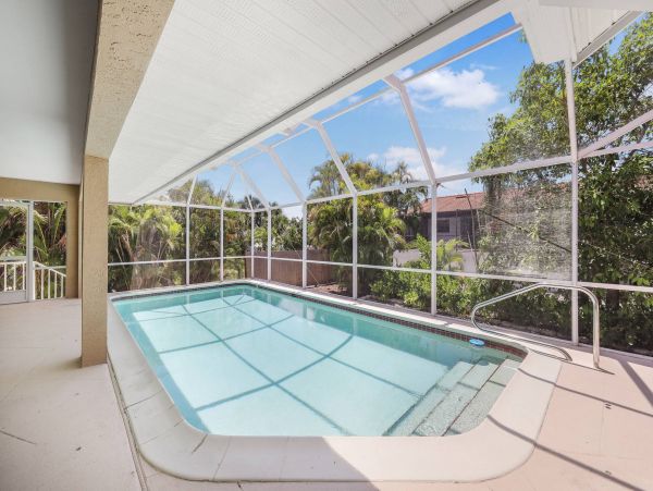 3 Bedroom Marco Island Vacation Home Private Pool
