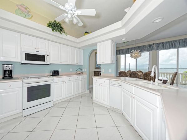 Marathon Vacation Home Sleeps Ten Guests Full Gulf Views