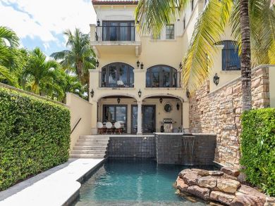 Stunning Waterfront Luxurious 3 Bedroom Naples Home Plus Den