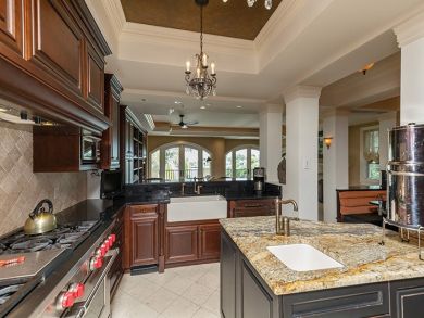 Stunning Waterfront Luxurious 3 Bedroom Naples Home Plus Den