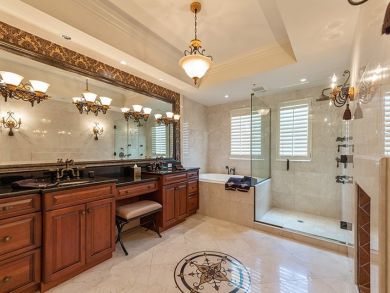 Stunning Waterfront Luxurious 3 Bedroom Naples Home Plus Den