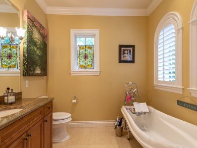 Stunning Waterfront Luxurious 3 Bedroom Naples Home Plus Den
