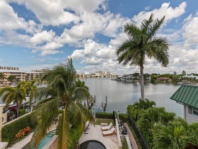 Stunning Waterfront Luxurious 3 Bedroom Naples Home Plus Den