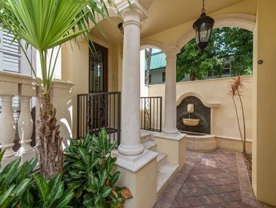 Stunning Waterfront Luxurious 3 Bedroom Naples Home Plus Den