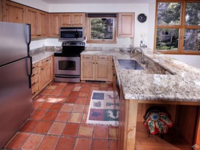 Beaver Creek Vacation Condo Sleeps Eight Guests Beaver Creek Vacation Condo Sleeps Eight Guests