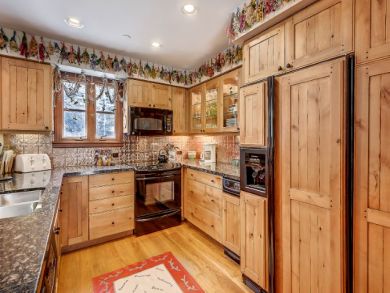 Beaver Creek Ski in Ski Out 3 Bedroom Vacation Townhouse