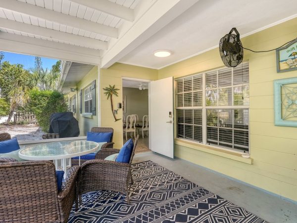 Anna Maria Duplex Vacation Rental Near Beach Path