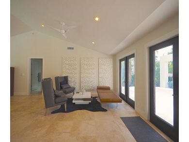 Modern Luxury and Bay Views! Modern Luxury and Bay Views!