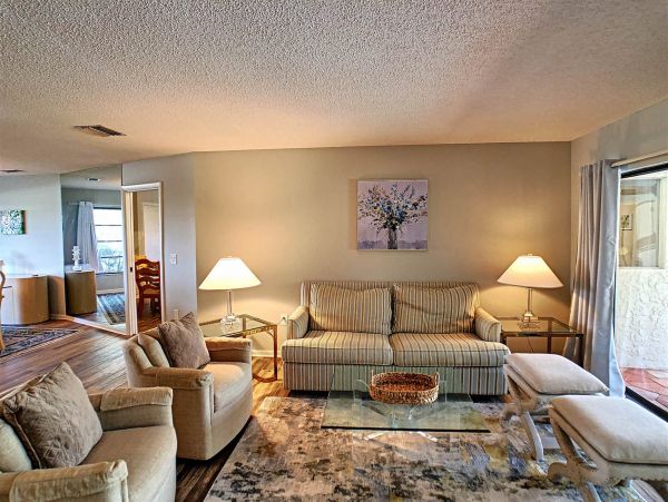 Sarasota Luxury Vacation Rental Home Four Bedrooms
