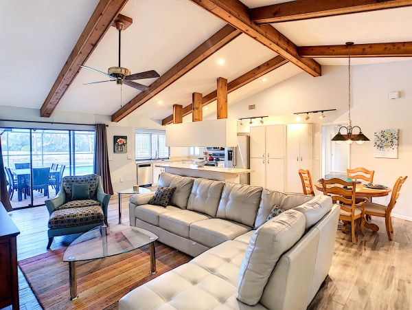 Sarasota Luxury Vacation Rental Home Four Bedrooms
