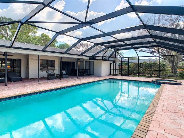 Sarasota Luxury Vacation Rental Home Four Bedrooms