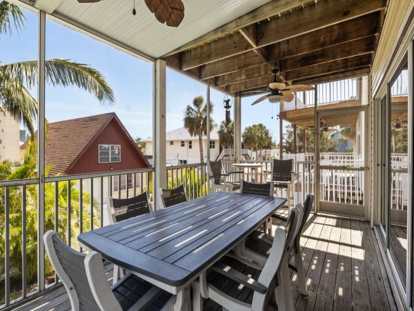 Anna Maria Island Vacation Home Sleeps Six Guests