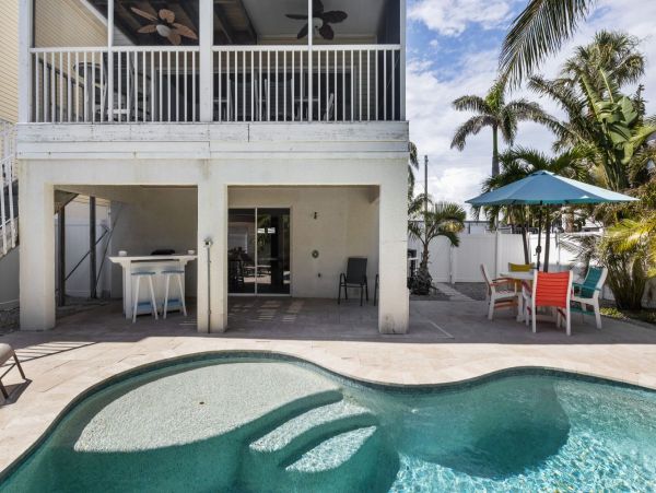 Anna Maria Island Vacation Home Sleeps Six Guests