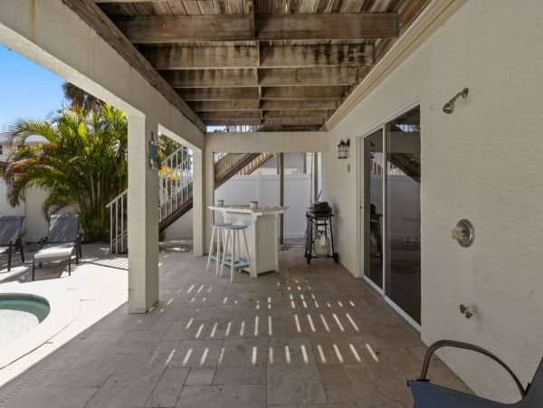 Anna Maria Island Vacation Home Sleeps Six Guests