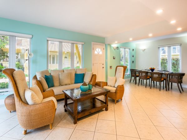 George Town Vacation Home Sleeps Eight Guests