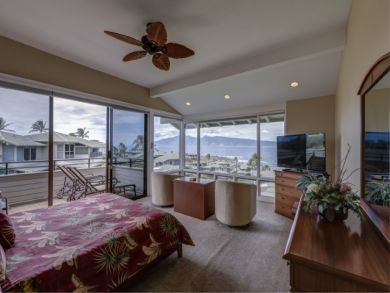 Kapalua Luxury Vacation Condo Walk to Beach Sleeps 4 Guests