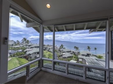 Kapalua Luxury Vacation Condo Walk to Beach Sleeps 4 Guests