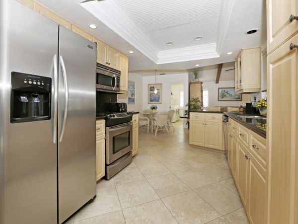 Cape Coral Vacation Pool Home Sleeps Six Guests Canal Views