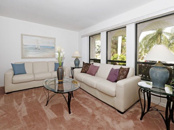 Cape Coral Vacation Pool Home Sleeps Six Guests Canal Views