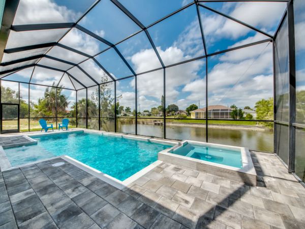 Cape Coral 3 Bedroom Vacation Home with Private Pool