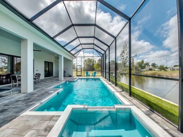 Cape Coral 3 Bedroom Vacation Home with Private Pool