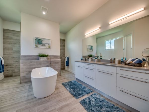 Cape Coral 3 Bedroom Vacation Home with Private Pool