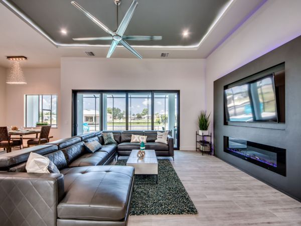Cape Coral 3 Bedroom Vacation Home with Private Pool