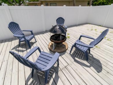 Two Bedroom Vacation Home in Holmes Beach