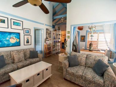 St. Croix One Bedroom Rental Condo Walk to Beach