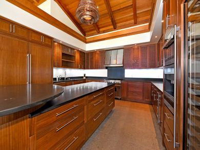 Luxury Four Bedroom Vacation Home in Kapalua Luxury Four Bedroom Vacation Home in Kapalua