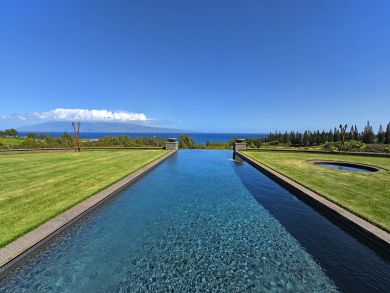 Luxury Four Bedroom Vacation Home in Kapalua Luxury Four Bedroom Vacation Home in Kapalua