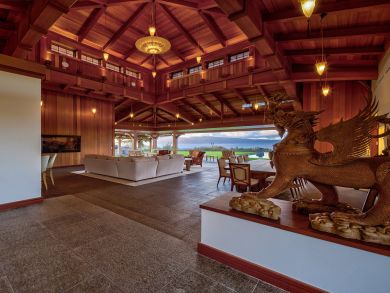 Luxury Four Bedroom Vacation Home in Kapalua Luxury Four Bedroom Vacation Home in Kapalua