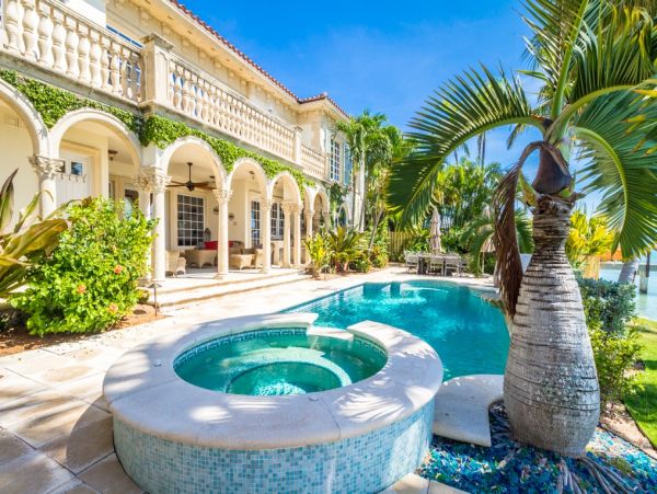 Key Colony Beach Luxury Vacation Home - VIP Retreat