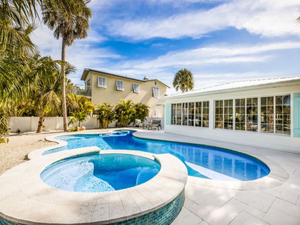Anna Maria Island Luxury Vacation Rental with a Pool