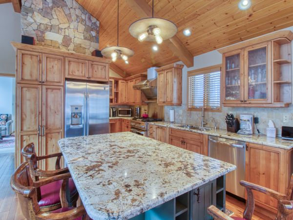 Vail Vacation Home Sleeps Twelve Guests