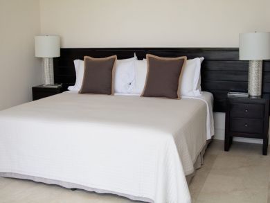 Oceanfront 6 Bedroom Luxury Home Sleeps 12 Guests