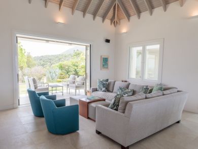 Oceanfront 6 Bedroom Luxury Home Sleeps 12 Guests