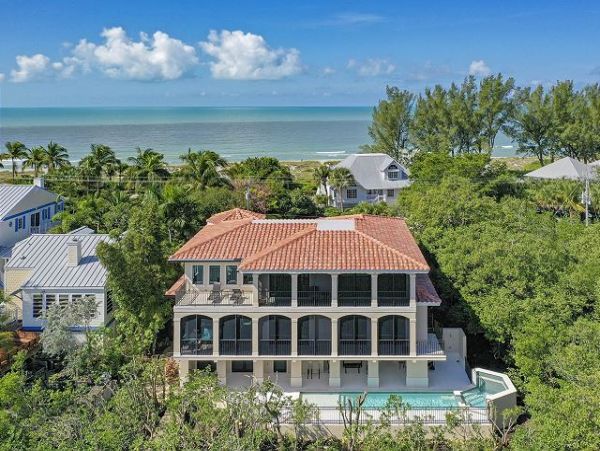 Captiva Island Luxury Vacation Rental Home Four Bedrooms