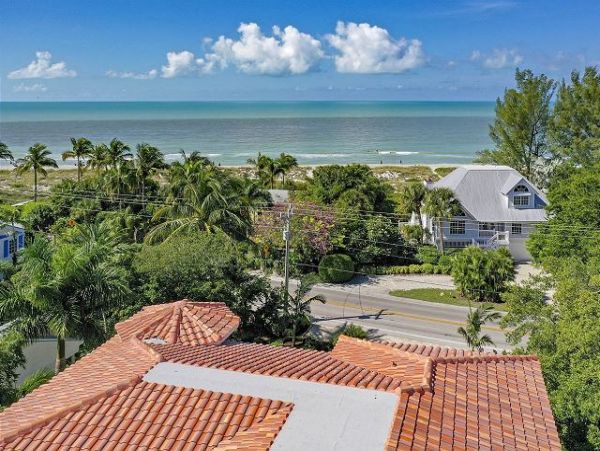 Captiva Island Luxury Vacation Rental Home Four Bedrooms
