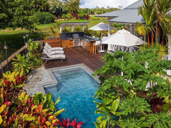 Poipu Vacation Rental - Kauai Luxury Plantation Cottage with Pool