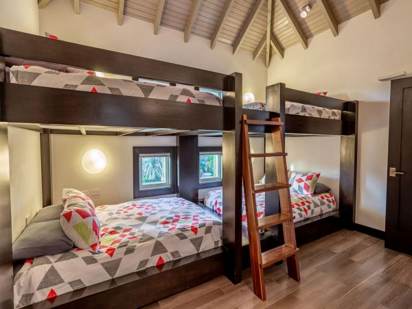 British Virgin Island Luxury Vacation Home Sleeps Ten Guests