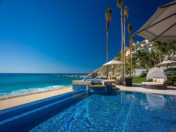 Luxury Oceanfront Vacation Home in Los Cabos Sleeps 14 Guest