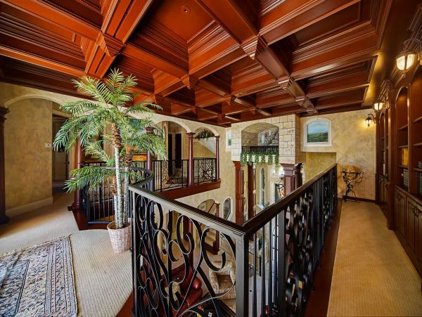 Cape Coral Luxury Five Bedroom Estate Home Available Now
