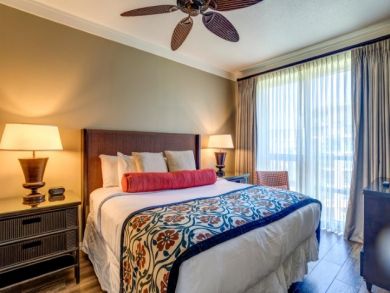 Lahaina Luxury Vacation Condo Sleeps Six Guests