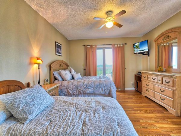 Indian Shores Vacation Condo Sleeps Six Guests
