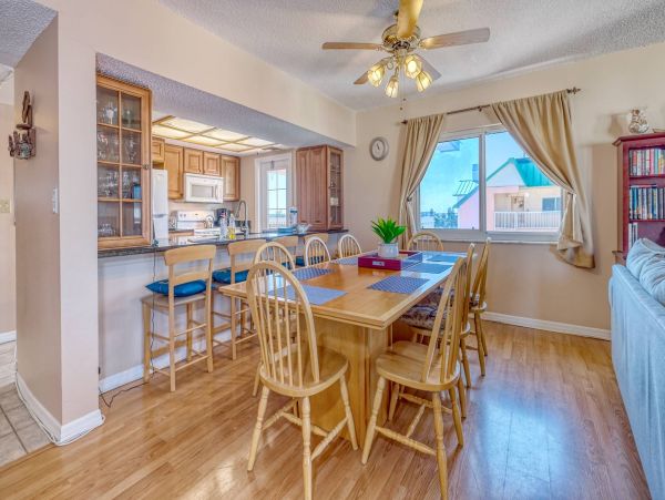 Indian Shores Vacation Condo Sleeps Six Guests